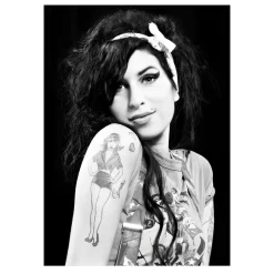 Amy Winehouse Famous British Singer and Songwriter Picture Printed on Canvas - Image 3