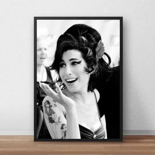 Poster of Amy Winehouse Famous British Singer and Songwriter Printed on Canvas