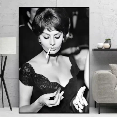 Sophia Loren Black & White Picture Printed on Canvas